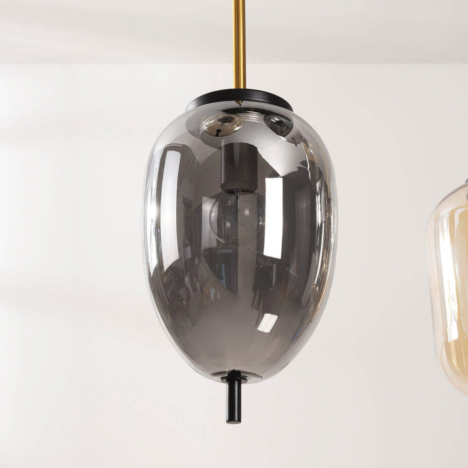 Pendellampa Phora med sex lampor - rökfärgat och ljust amberfärgat glas med guldaccenter