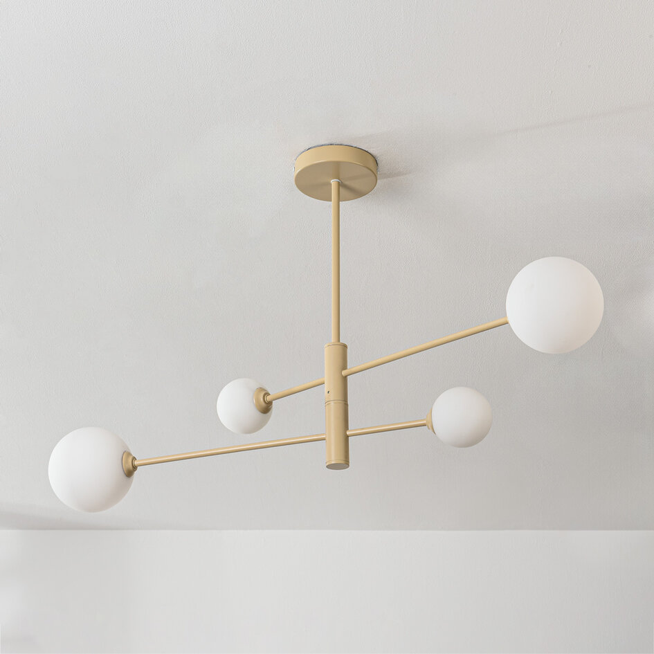 Taklampa Stiri med fyra lampor - beige med mjölkvitt glas