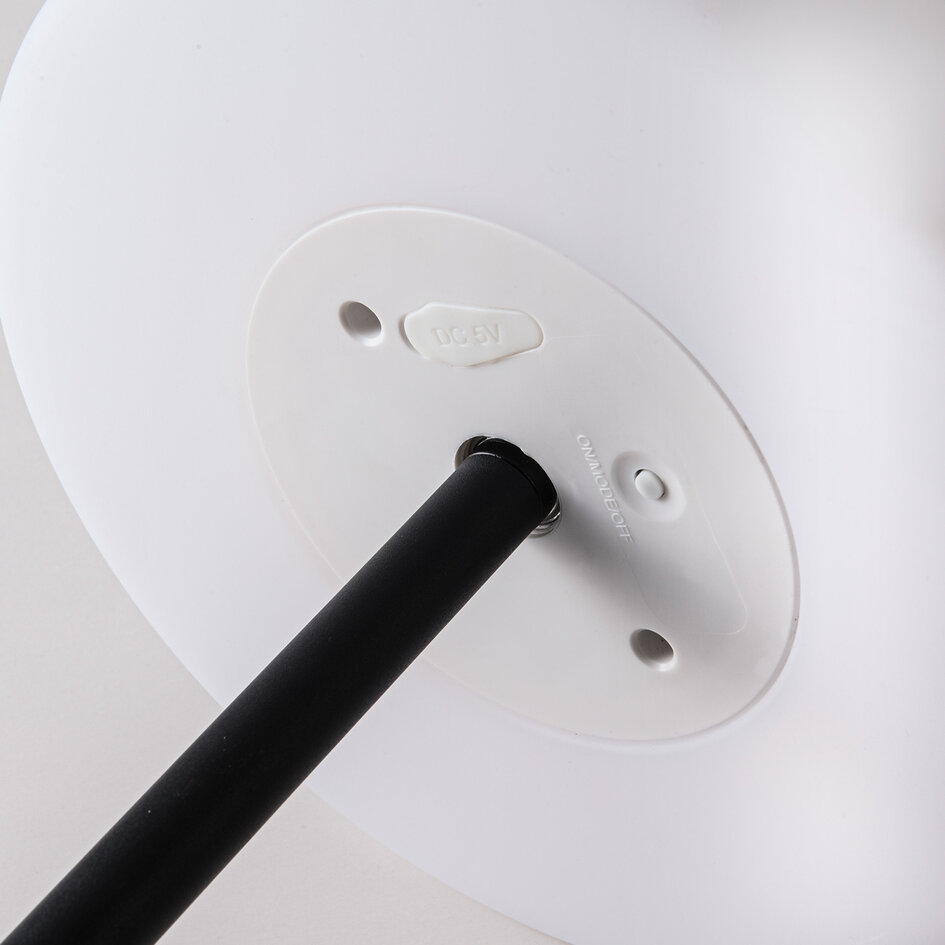 Solcellsdriven stående utomhuslampa Verdi - 113 cm