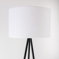 Solcellsdriven stående utomhuslampa Vitae - 147 cm