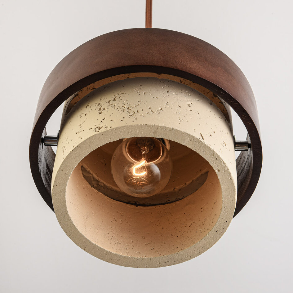 Pendellampa Mavero med en lampa - cement och trä