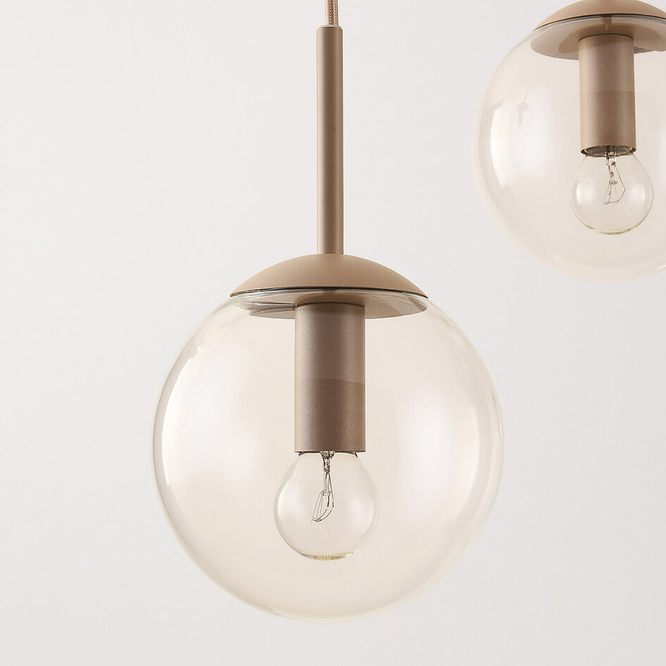 Pendellampa Alea med fem lampor - beige med transparenta glaskulor