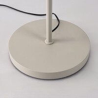 Golvlampa Zhuo med linneskärm - beige