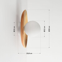Vägglampa Ruva - ljust trä med mjölkvitt glas