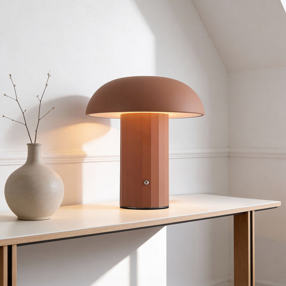 Sladdlös bordslampa Noma med dimbart och ställbart ljus - mocka