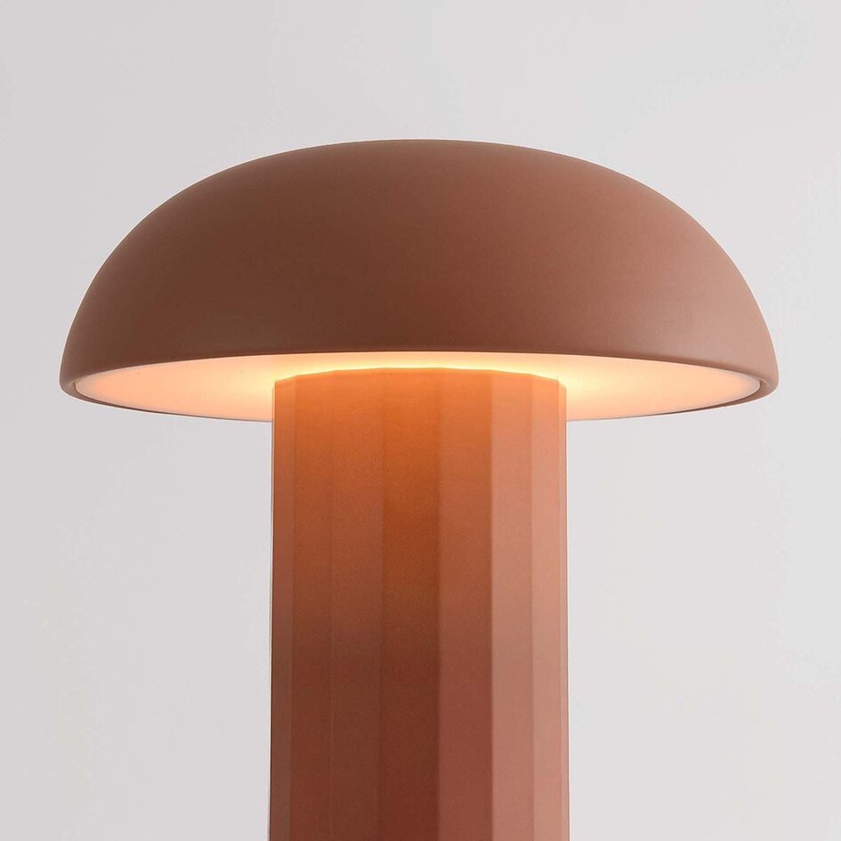 Sladdlös bordslampa Noma med dimbart och ställbart ljus - mocka