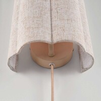 Vägglampa Vlora med linneskärm i benvitt