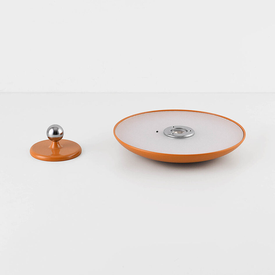 Uppladdningsbar vägglampa Ariso i orange med touchdimmer och justerbar ljusfärg