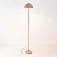 Golvlampa Sorai med svampdesign i metall - beige