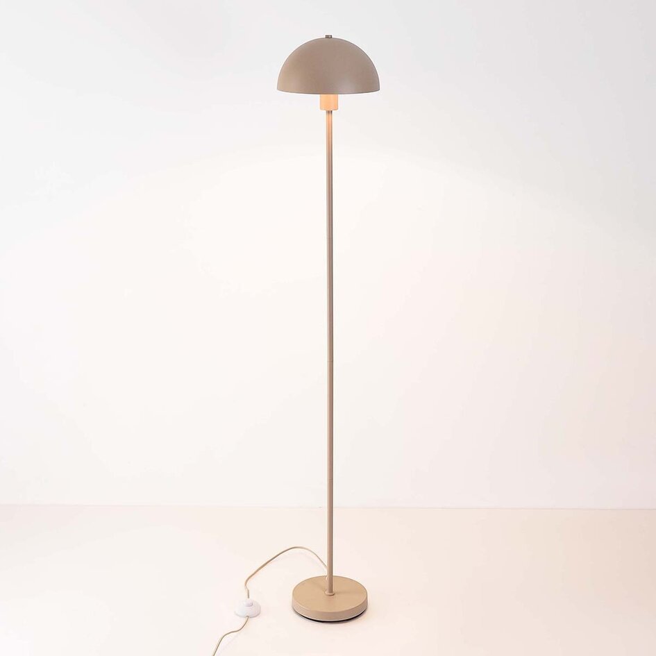 Golvlampa Sorai med svampdesign i metall - beige