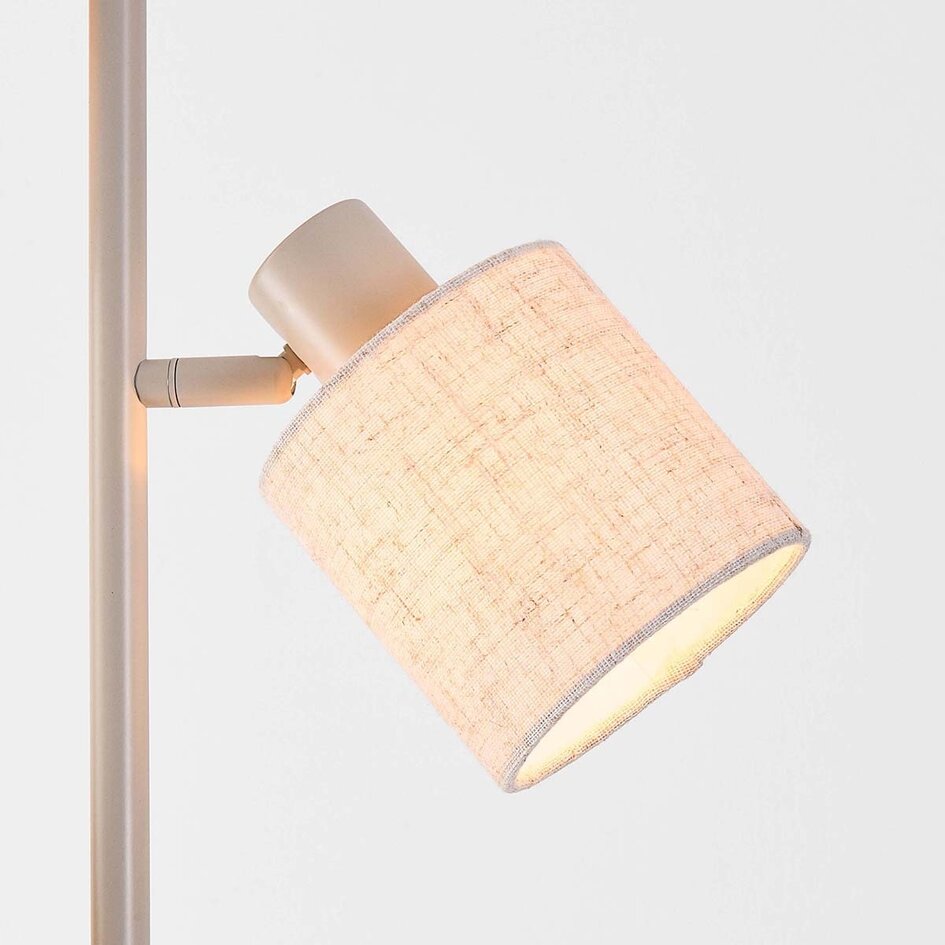 Golvlampa Avane med tre lampor och ställbara linneskärmar - beige