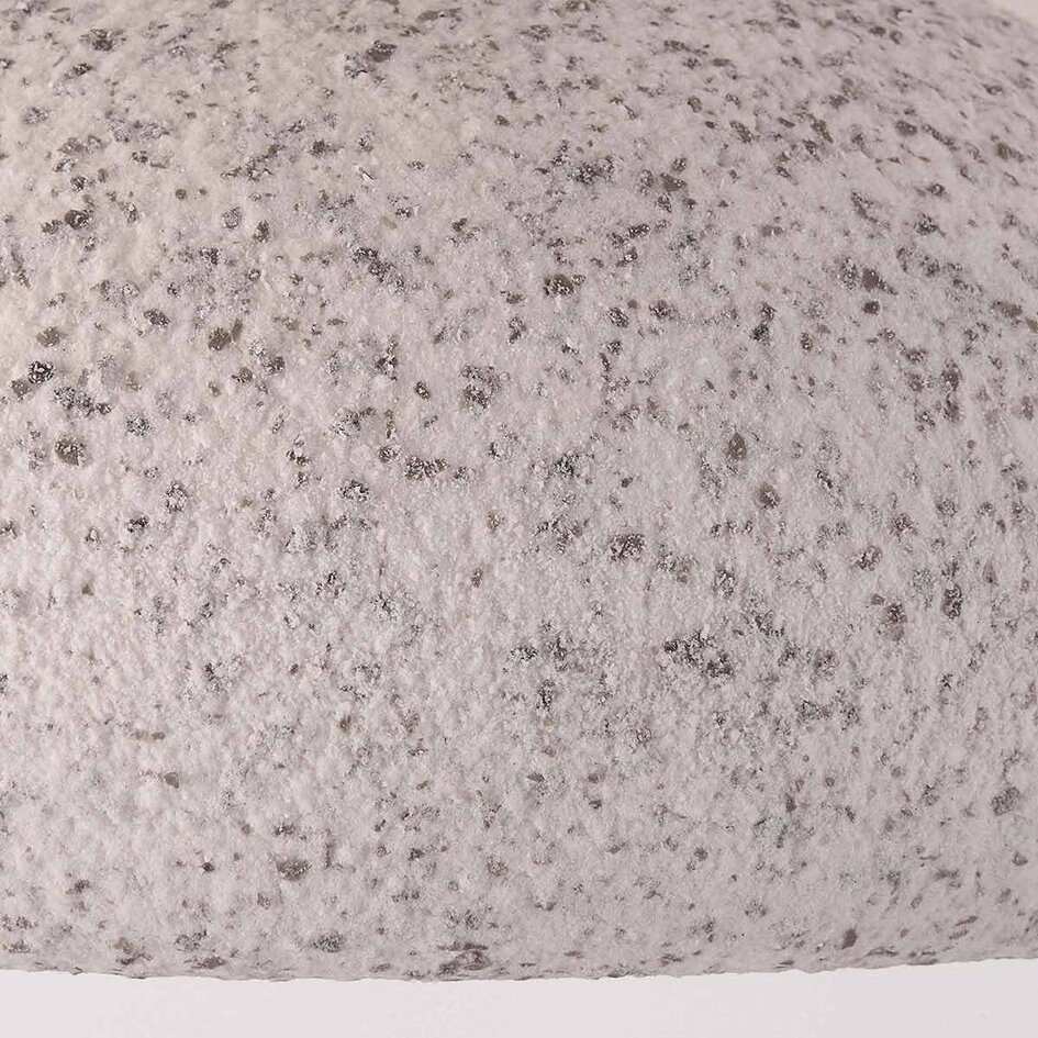 Wabi sabi-taklampa Zenro - vit terrazzo med roséguldsdetalj