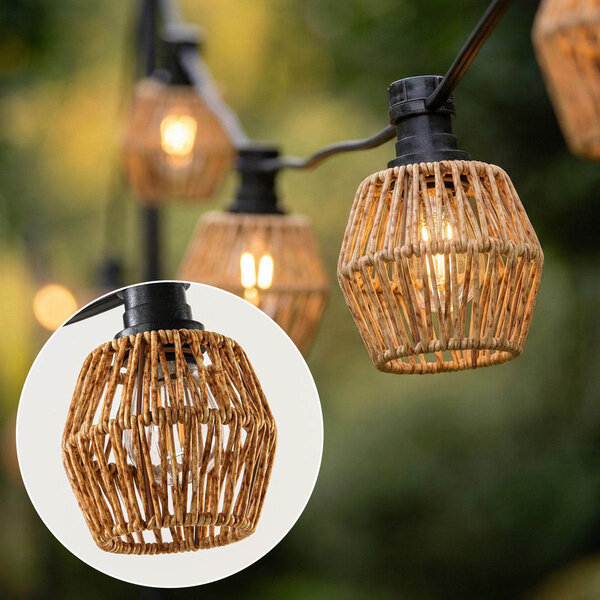 Ljusslinga-set inklusive skärmar i melerat gulbrun med rottinglook, tillgänglig med olika LED-lampor