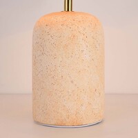 Bordslampa Celestine - keramikfot med kalkstenseffekt