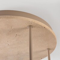 Taklampa Carat i travertin (natursten) med mjölkvitt glas, fem lampor i beige
