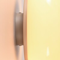 Vägglampa Rosalie med beigt glas