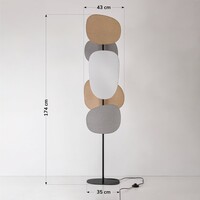 Golvlampa Velore med naturfärgade linneskärmar i mjuka ljusa toner