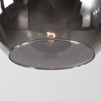 Pendellampa Loua med tre lampor - svart med rökfärgat glas och spegeleffekt