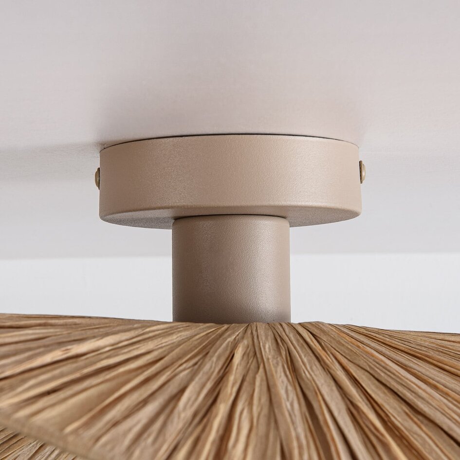 Taklampa Satu med handflätat raffiapapper - beige