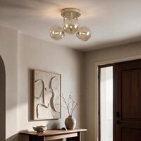Taklampa Elora med 3 cognacsfärgade glaskupor - beige