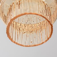 Hänglampa Odinda med 3 räfflade bärnstensfärgade glasskärmar - beige