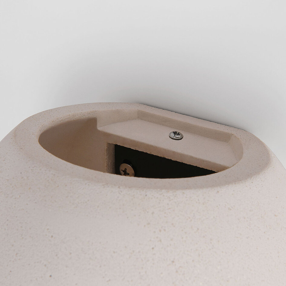 Wabi Sabi wandlamp Bolia van cement - wit