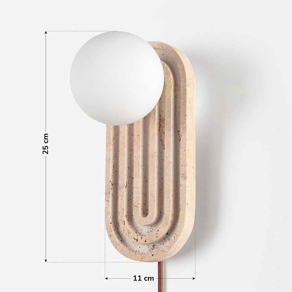 Wandlamp Dorie van travertin met glazen bol