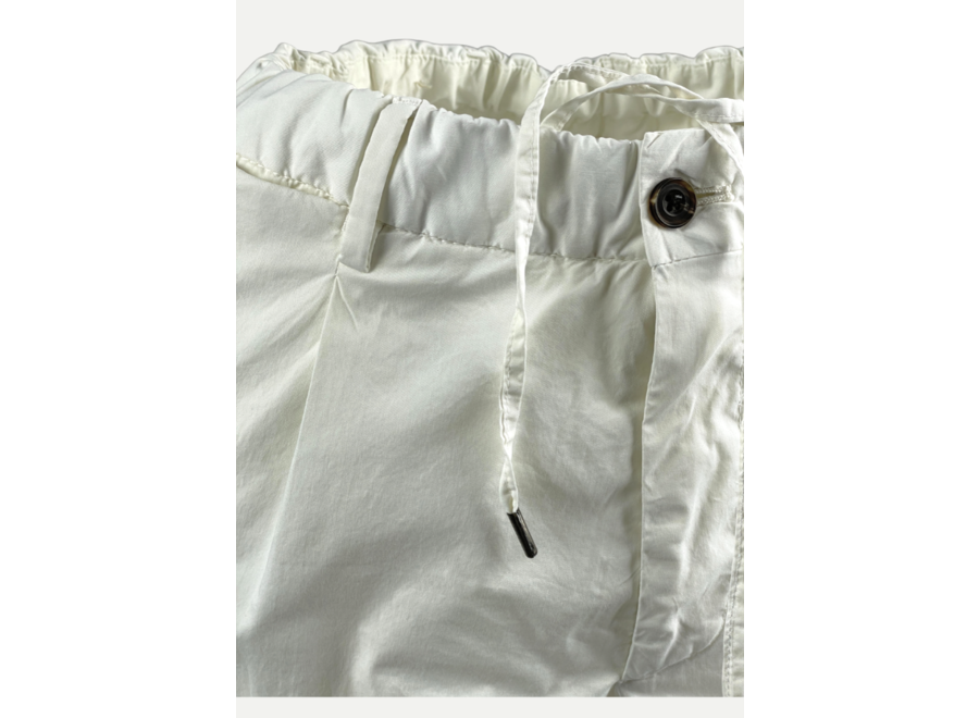 Corneliani - One pleat stretch trousers - Off-white