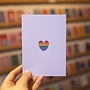 Habitat | Postkaart Caught a Vibe 055 - RAINBOW HEART