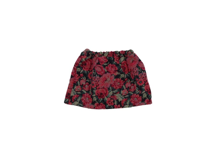 The New Society | Damascena Rok Roses Tapestry