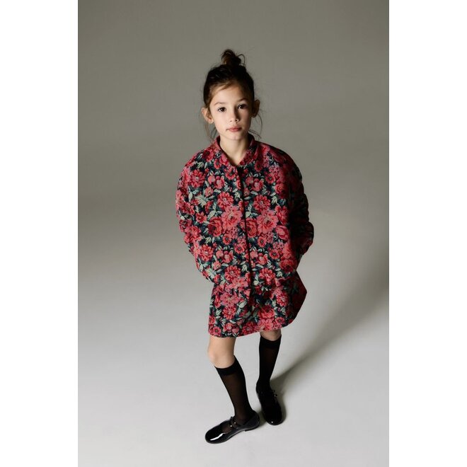 The New Society | Damascena Jas Roses Tapestry