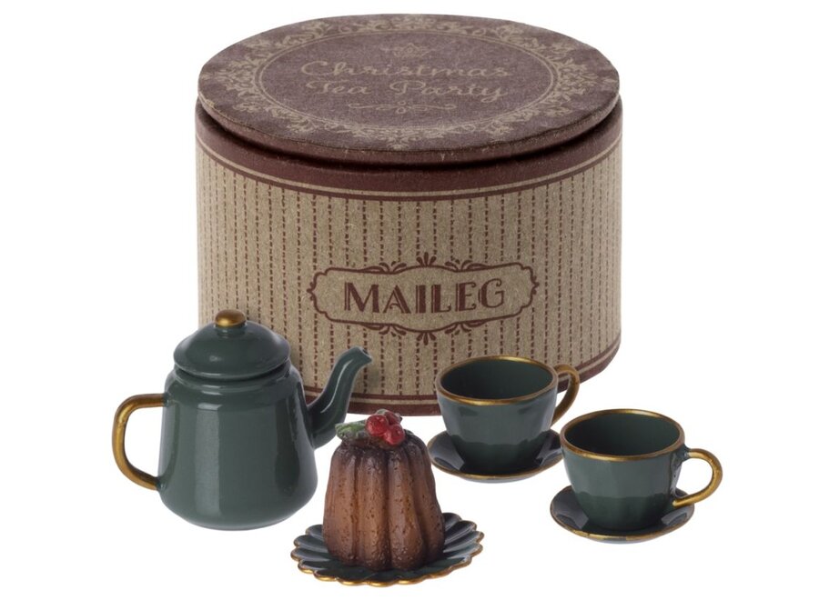 Christmas Tea Party Mouse