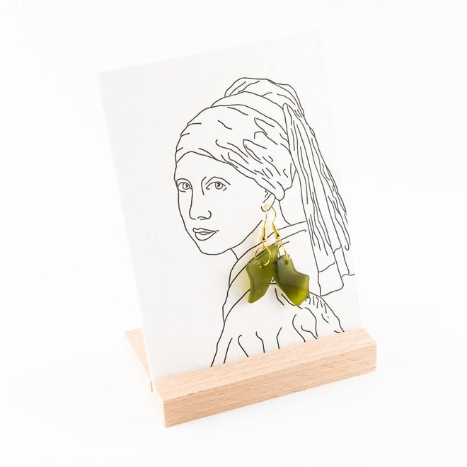 Studio Flash | Letterpress Card ‘Girl with the glass earring earrings’