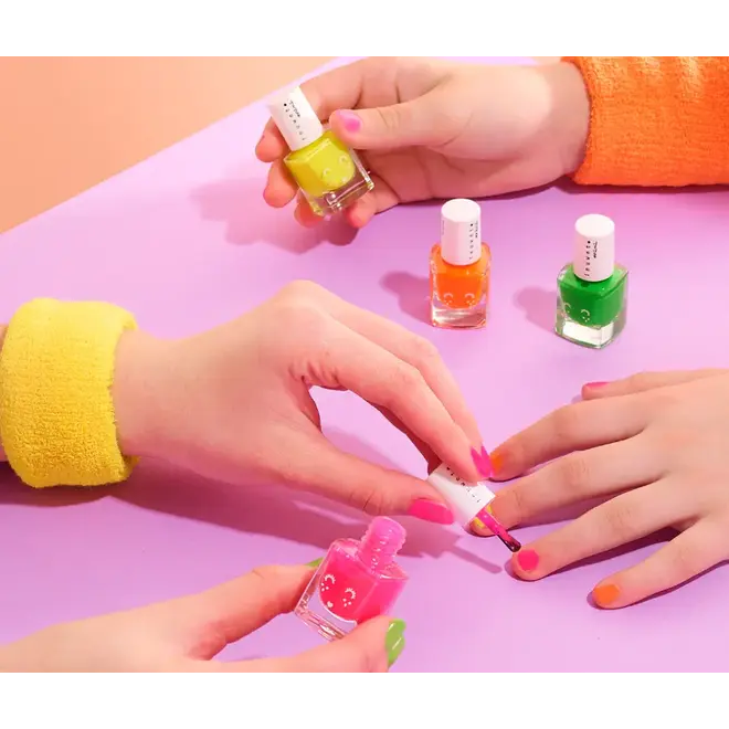 Inuwet | Nail Polish Neon Rose / Bubble Gum Scent