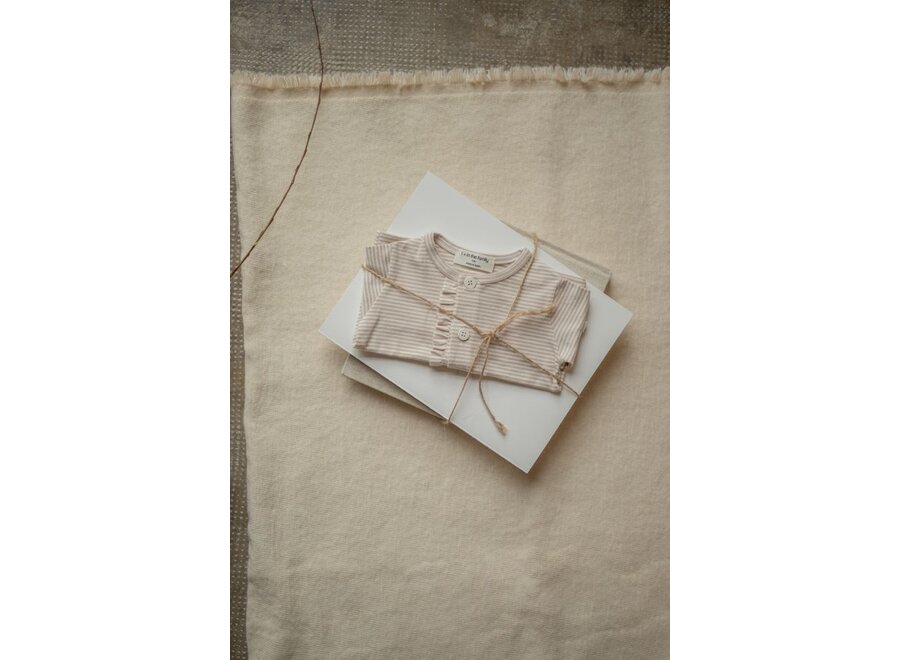 1+ in the family | Rebeca Long Sleeve Open T-Shirt Beige