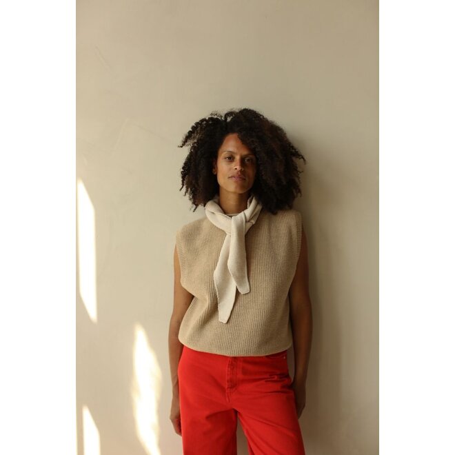 Hvid | Helle Spencer Sand