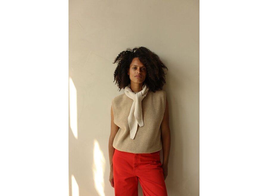 Hvid | Helle Spencer Sand