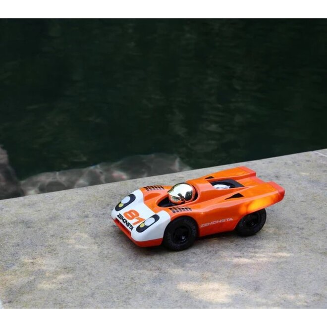 Playforever | Zemonsta Egon