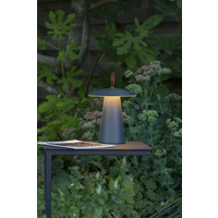 Oplaadbare en dimbare tafellamp voor buiten La Donna met geïntegreerde LED
