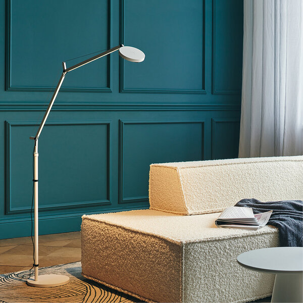 Artemide Dimbare vloerlamp Demetra met geïntegreerde LED