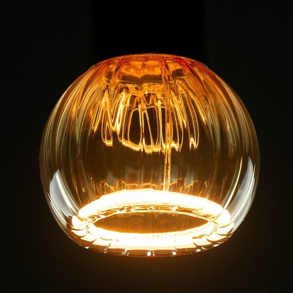 Segula Dimbare LED lichtbron Floating LED Globe 80 straight gold