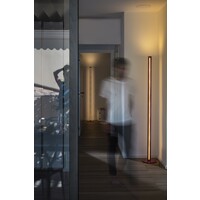 Dimbare vloerlamp Chiaroscura met geïntegreerde LED