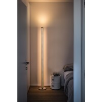 Dimbare vloerlamp Chiaroscura met geïntegreerde LED