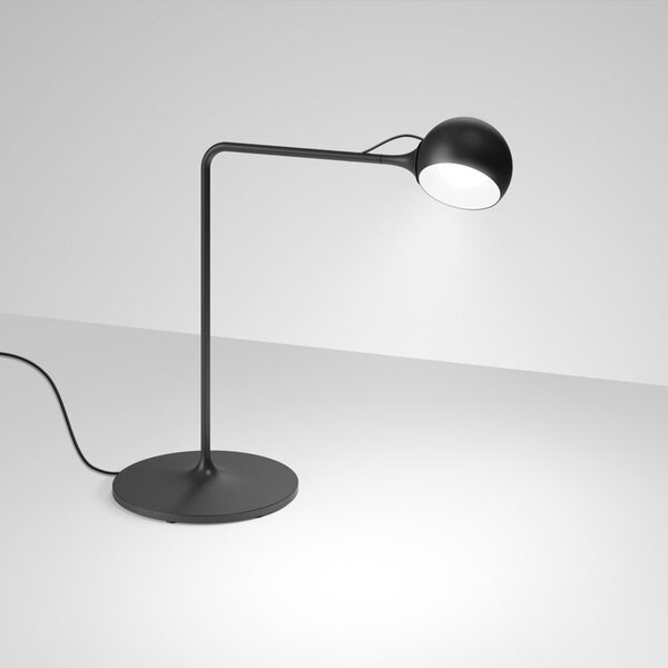 Artemide Dimbare tafellamp Ixa met geïntegreerde LED