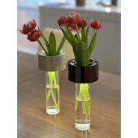 Foscarini 3-staps dimbare en oplaadbare tafellamp Fleur met geïntegreerde LED