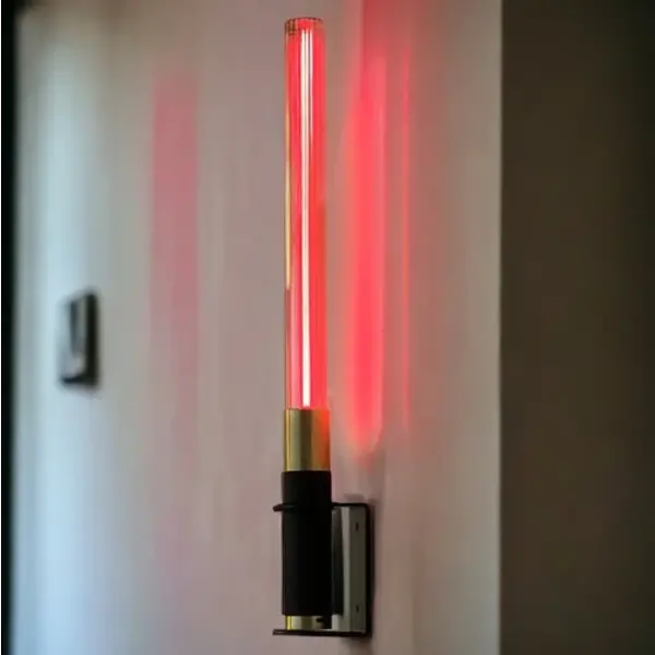 Elements Lighting Dimbare, draagbare en oplaadbare wand- tafellamp Helios met geïntegreerde LED