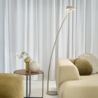 Oligo Kantelbare en dimbare vloerlamp Glance Curved met geïntegreerde LED