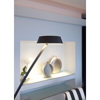 Oligo Kantelbare en dimbare vloerlamp Glance Curved met geïntegreerde LED