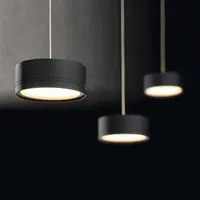 Holtkötter In hoogte verstelbare en 'Dim to Warm' dimbare 3-lichts hanglamp Favor met geïntegreerde LED