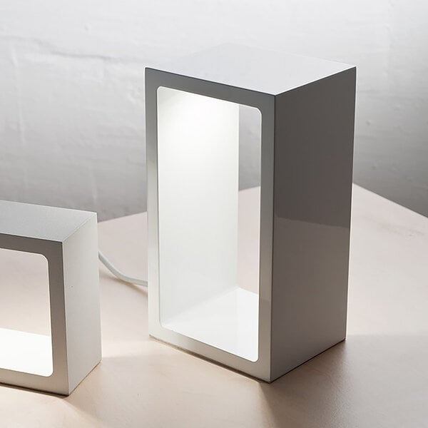 Artdelight 3-staps dimbare tafellamp Corridor met geïntegreerde LED